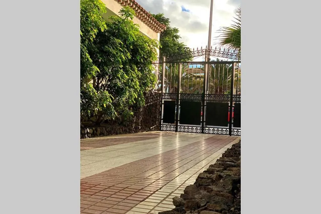 Apartment Ferienwohnung Jardines Del Sur, Ocean View Buzanada